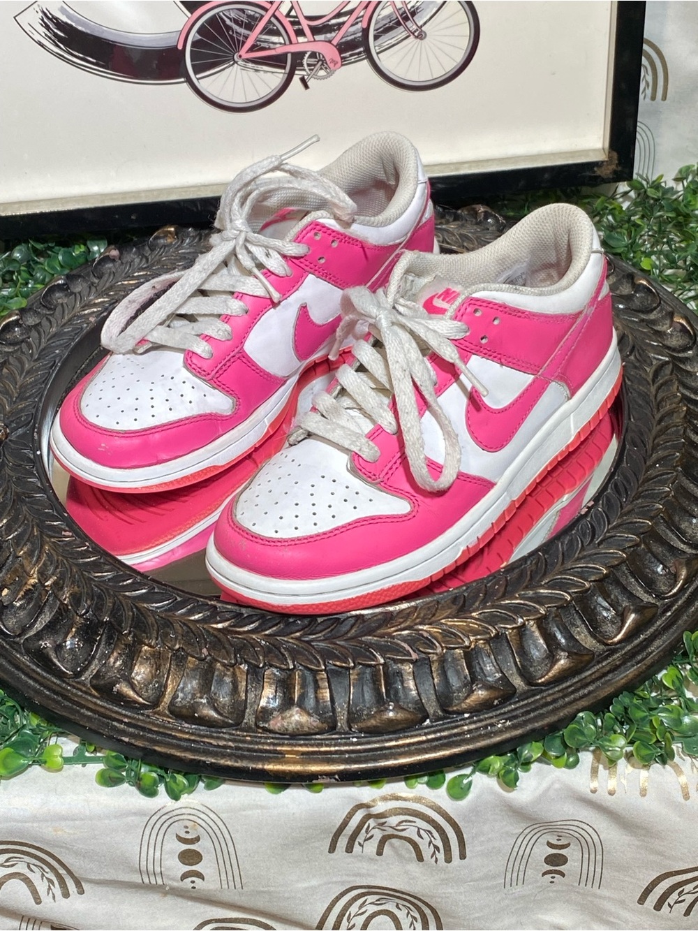 Nike Women’s White and Hot Pink Low-Top Sneakers